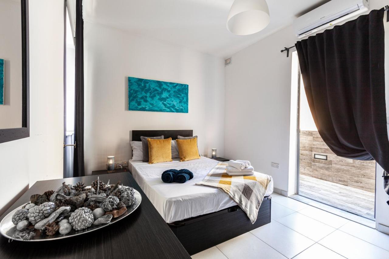 Z4 - Seafront Apartment St. Paul's Bay Exterior foto